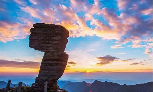 贵州铜仁梵净山旅游攻略_贵州铜仁梵净山风景区门票